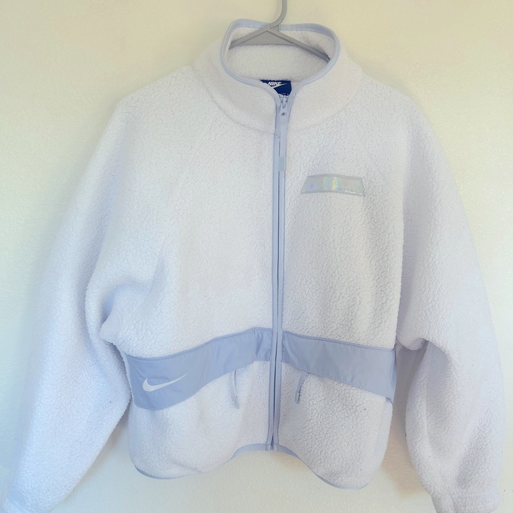 Size small Nike jacket